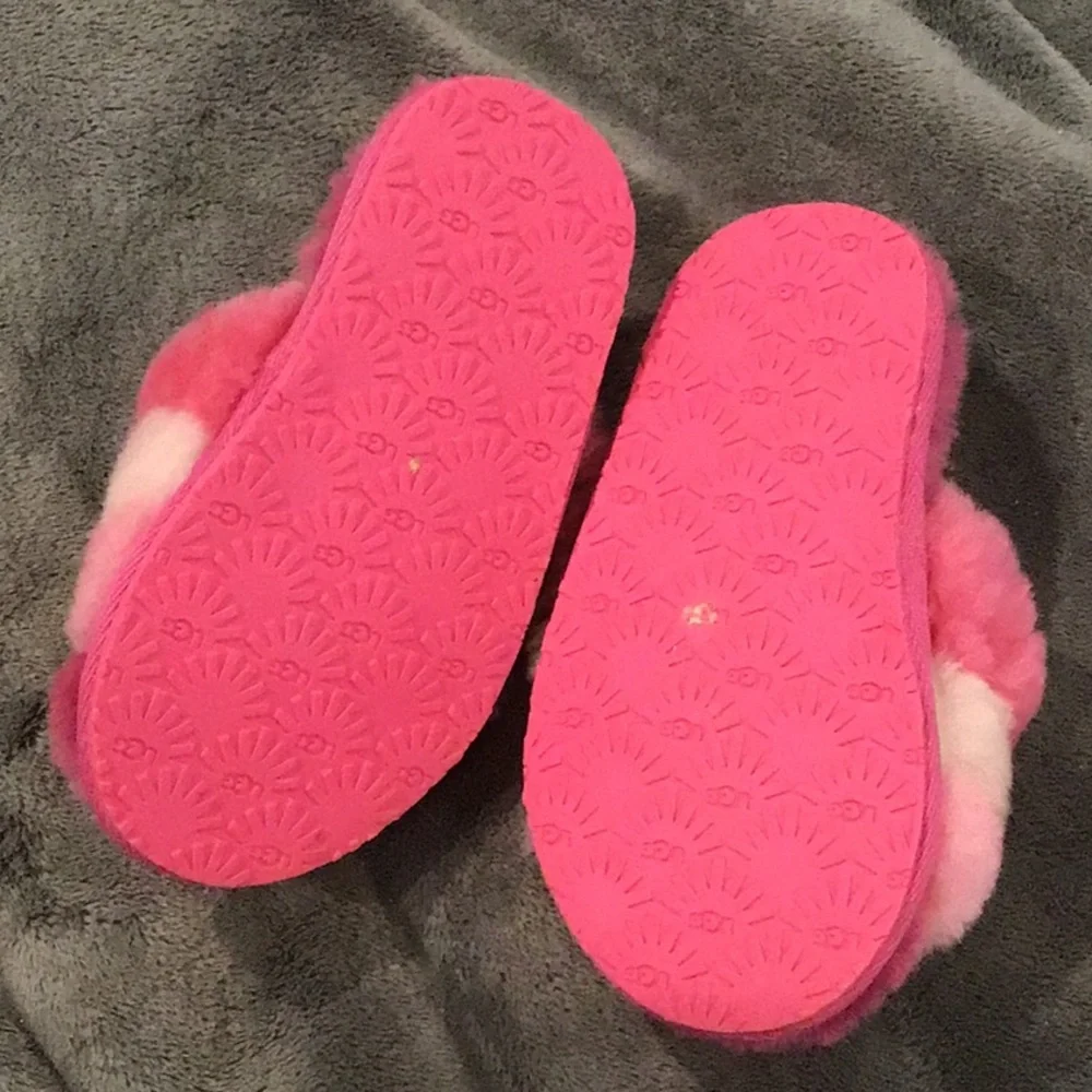 UGG Kids Pink Fuzzy Slide Slippers
